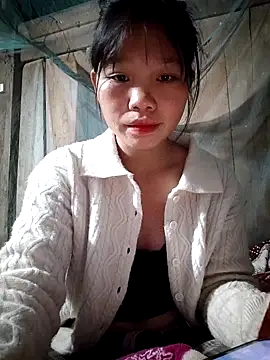 Snapshot of linh-miu99 chatting on November 2025 01:01:01 PM linh-miu99 online show from November 2025 01:01:01 PM