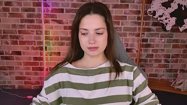 KiraVair online show from March 2026 12:12:02 PM