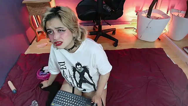 Snapshot of Navier__ chatting on November 2025 02:06:02 PM Navier online show from November 2025 02:06:02 PM