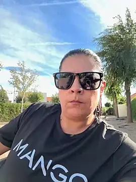Milfs1982 online show from October 2025 03:12:01 PM