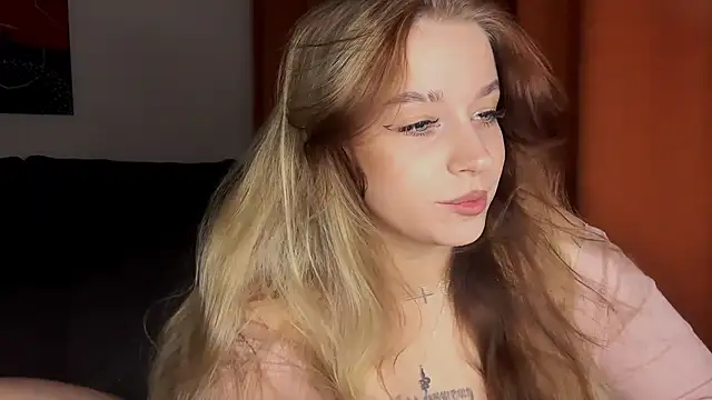 Snapshot of Babymoney_2007 chatting on October 2025 08:37:02 PM Babymoney 2007 online show from October 2025 08:37:02 PM