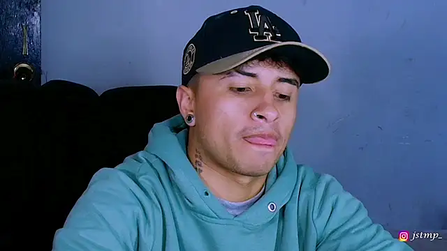 jhon mendoza  online show from November 2025 06:07:02 PM