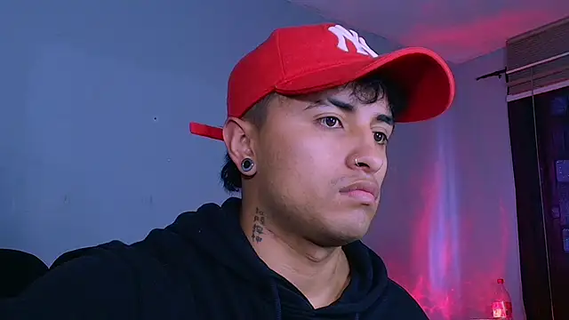 jhon mendoza  online show from November 2025 06:35:01 PM