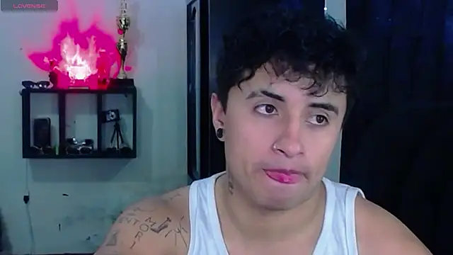 jhon mendoza  online show from December 2025 07:53:02 PM