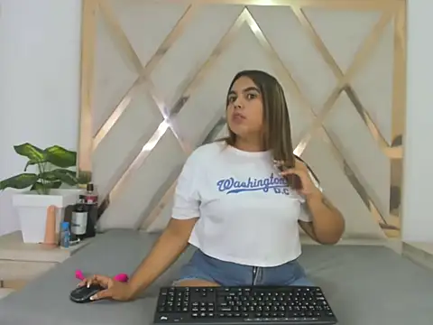 valentinaasm online show from March 2026 12:55:01 PM