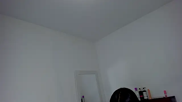 Snapshot of tifanymonroe chatting on October 2025 10:49:02 AM tifanymonroe online show from October 2025 10:49:02 AM