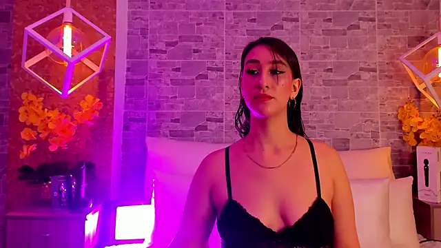 Catalina-Thompson online show from November 2025 12:06:01 PM