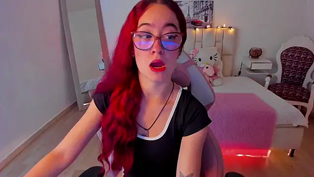 Snapshot of Amaraa_couper1 chatting on November 2025 03:18:02 AM Amaraa couper1 online show from November 2025 03:18:02 AM