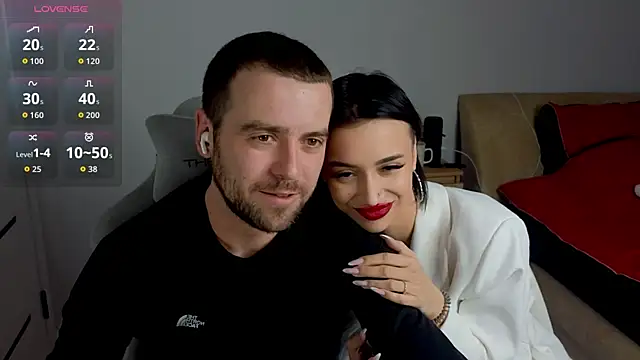 AdeleLaCr0ix online show from November 2025 11:55:02 AM