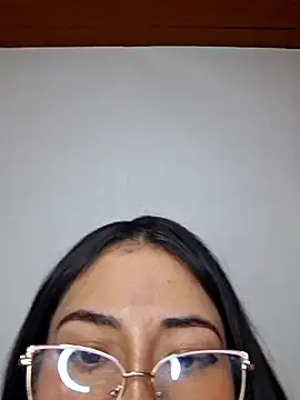 Snapshot of chloebrownn03 chatting on November 2025 10:41:02 PM chloebrownn03 online show from November 2025 10:41:02 PM