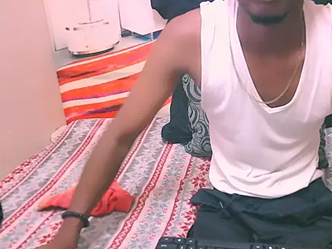 IndianThuggin online show from November 2025 05:06:01 AM