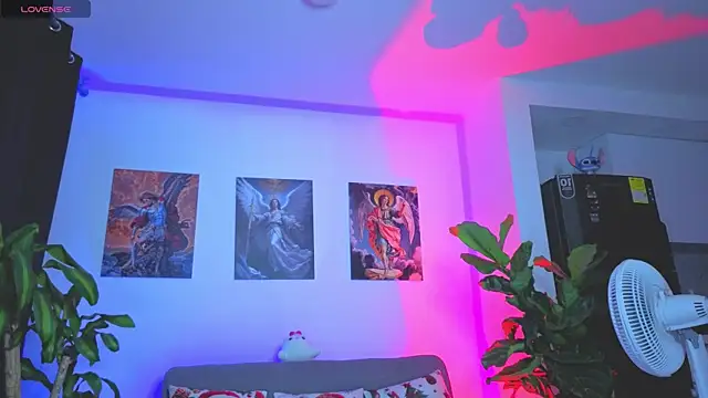 SophiaBerryy online show from December 2025 01:59:02 AM