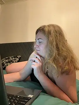 Amelia-Diamond online show from November 2025 11:20:02 PM