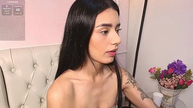 Scarlett Keller online show from December 2025 05:20:01 PM