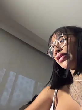 akiira lee online show from March 2026 11:12:01 PM