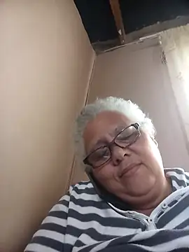 juicyboode online show from October 2025 09:46:02 AM