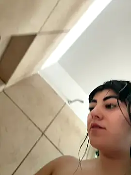 milky denni online show from October 2025 05:40:02 PM