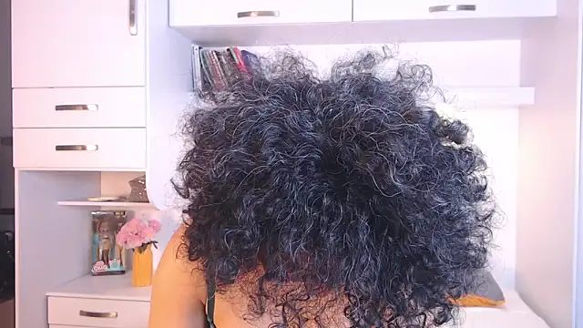 MartiRuis10 online show from November 2025 07:01:02 PM