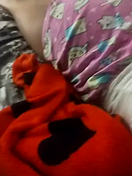 Casal em chamas online show from October 2025 04:09:02 AM