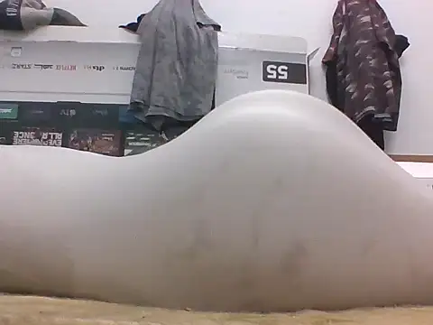 Snapshot of BlueishMove44 chatting on October 2025 07:16:01 PM BlueishMove44 online show from October 2025 07:16:01 PM