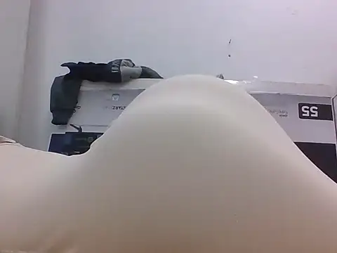 Snapshot of BlueishMove44 chatting on October 2025 01:45:01 PM BlueishMove44 online show from October 2025 01:45:01 PM