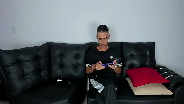 Snapshot of Mystic_sexzonexxx chatting on May 2026 01:55:02 AM Mystic sexzonexxx online show from May 2026 01:55:02 AM