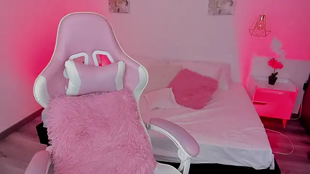 cherryvixen  online show from November 2025 05:54:01 AM