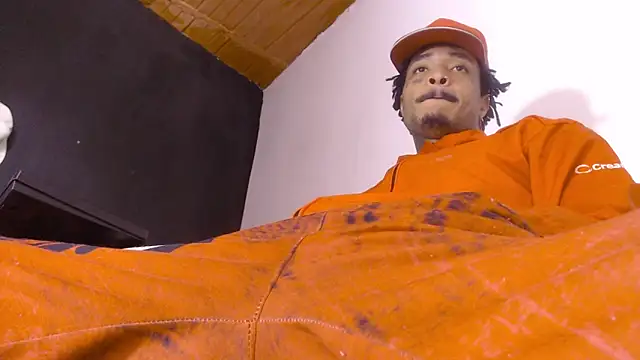 Anaconda larga online show from April 2026 06:56:02 PM