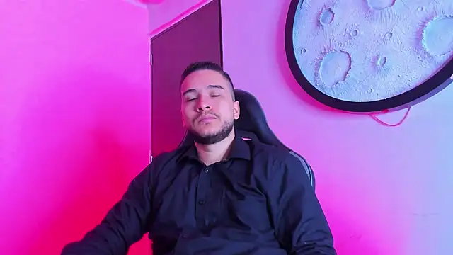 mike 257 online show from April 2026 12:01:01 PM