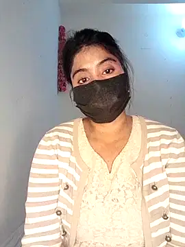 Snapshot of Hot_Angle chatting on November 2025 01:04:02 AM Hot Angle online show from November 2025 01:04:02 AM