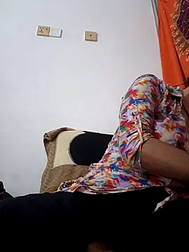 Snapshot of Hot_Angle chatting on April 2026 09:30:02 PM Hot Angle online show from April 2026 09:30:02 PM