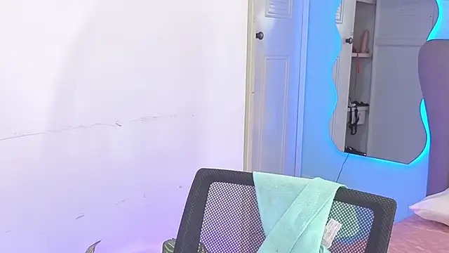 Aria Russo online show from February 2026 02:34:01 PM