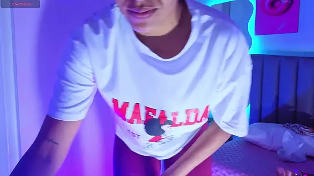 Aria Russo online show from April 2026 02:28:01 PM