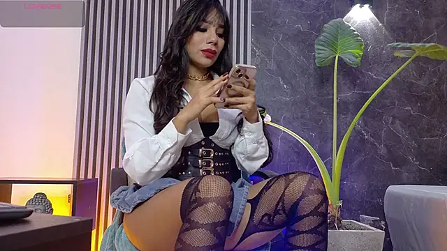 SelenaAbatti  online show from November 2025 04:10:02 AM