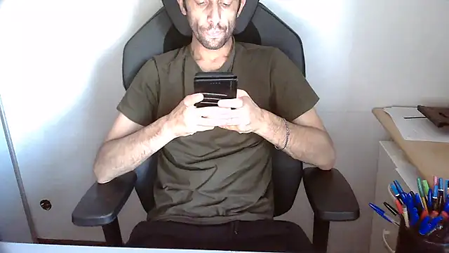 Snapshot of topg84 chatting on July 2026 05:08:02 PM topg84 online show from July 2026 05:08:02 PM