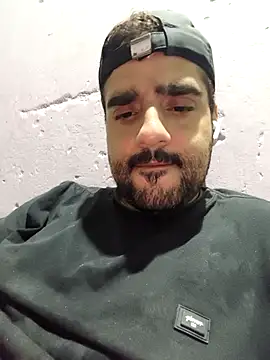 Snapshot of gusto14cm chatting on February 2026 02:45:01 AM gusto14cm online show from February 2026 02:45:01 AM