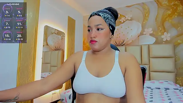 NahomiWalker  online show from March 2026 07:27:01 PM