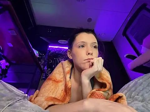 Snapshot of Thedeepwebcutie chatting on June 2026 07:20:01 AM Thedeepwebcutie online show from June 2026 07:20:01 AM