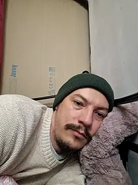 bbyxklaus online show from October 2025 05:52:01 PM