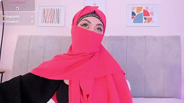 fatiima  online show from April 2026 07:58:02 PM