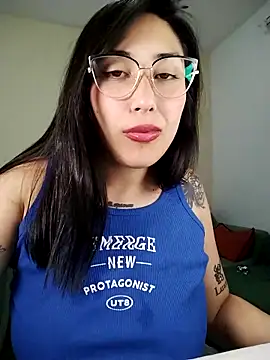 Snapshot of Chinitaaa28 chatting on November 2025 03:20:02 AM Chinitaaa28 online show from November 2025 03:20:02 AM