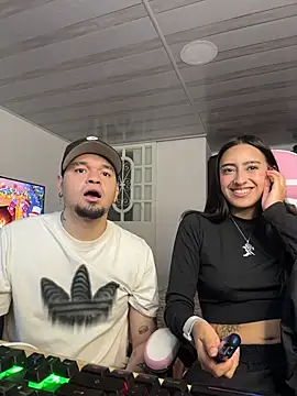 Snapshot of zelda_kuro chatting on December 2025 09:22:01 PM zelda kuro online show from December 2025 09:22:01 PM