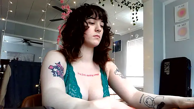 Trickylucy555 online show from March 2026 07:06:02 PM