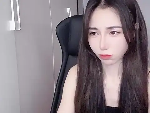 Snapshot of -Alicee- chatting on November 2025 03:06:02 AM -Alicee- online show from November 2025 03:06:02 AM