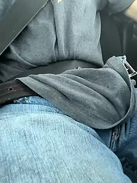 Snapshot of SirDirty34 chatting on November 2025 11:15:01 PM SirDirty34 online show from November 2025 11:15:01 PM