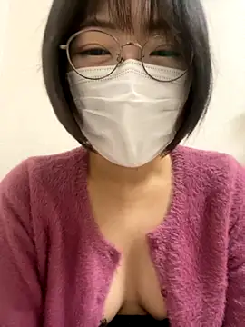 Yurika oO online show from November 2025 09:39:01 PM