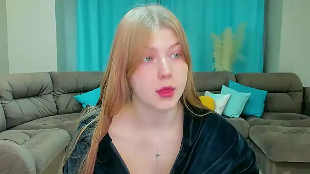 Snapshot of Stella_Light chatting on November 2025 04:22:02 AM Stella Light online show from November 2025 04:22:02 AM