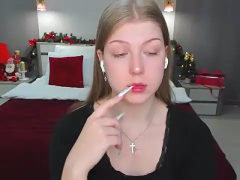 Snapshot of Stella_Light chatting on December 2025 11:58:02 AM Stella Light online show from December 2025 11:58:02 AM