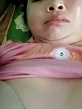 Snapshot of suka-bibi chatting on November 2025 04:56:02 AM suka-bibi online show from November 2025 04:56:02 AM