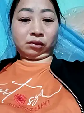 Snapshot of suka-bibi chatting on November 2025 01:14:02 PM suka-bibi online show from November 2025 01:14:02 PM